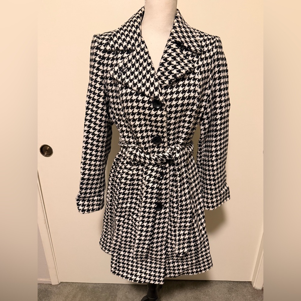 Anne Klein Black and White Houndstooth Trench Coat